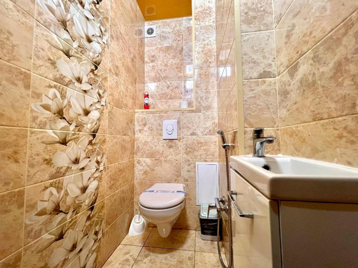 Apartpoltava Двокімнатні Апартаменти, До 6 Спальних Місць, Кутова Ванна, Корпусний Парк, Документи Для Відрядження 외부 사진