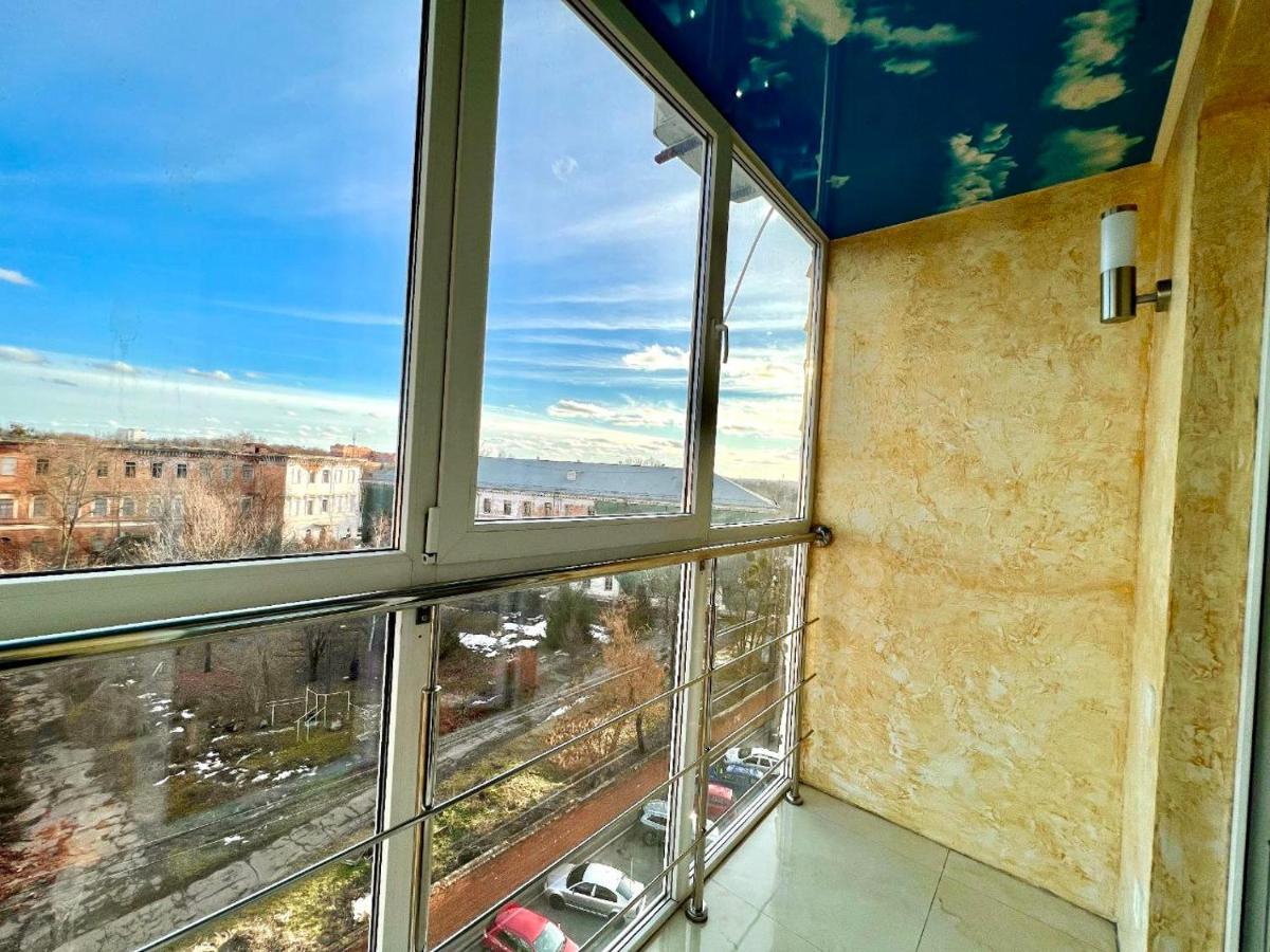 Apartpoltava Двокімнатні Апартаменти, До 6 Спальних Місць, Кутова Ванна, Корпусний Парк, Документи Для Відрядження 외부 사진