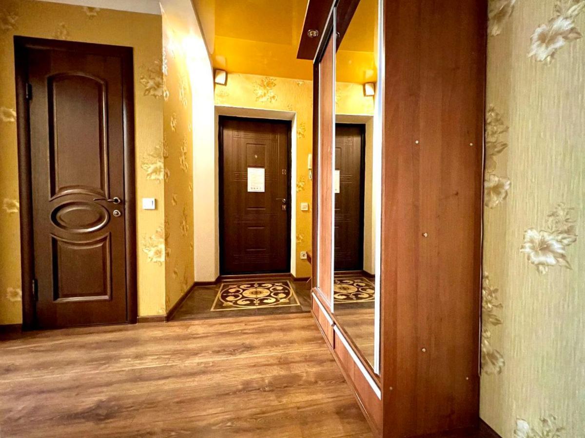 Apartpoltava Двокімнатні Апартаменти, До 6 Спальних Місць, Кутова Ванна, Корпусний Парк, Документи Для Відрядження 외부 사진